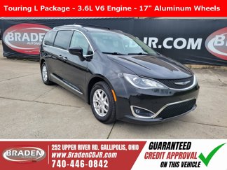 Used 2020 Chrysler Pacifica Touring-L image 1