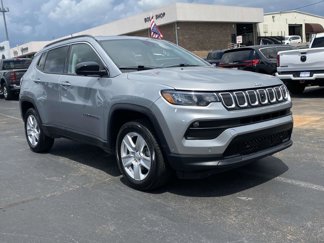 Certified 2022 Jeep Compass Latitude w/ Convenience Group image 1