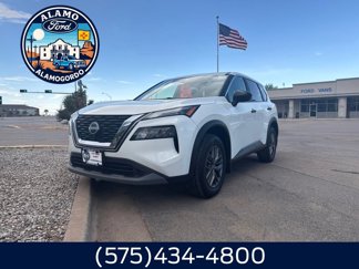 Used 2023 Nissan Rogue S image 1