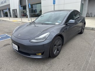 Used 2021 Tesla Model 3 Standard Range Plus image 1