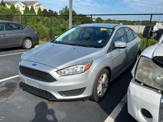 Used 2018 Ford Focus SE w/ Cold Weather Package image 1