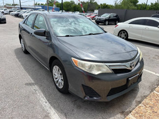 Used 2012 Toyota Camry LE image 1