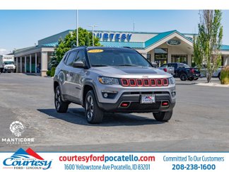 Used 2018 Jeep Compass Trailhawk image 1