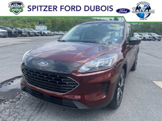 Used 2021 Ford Escape SE w/ SE Sport Appearance Package image 1