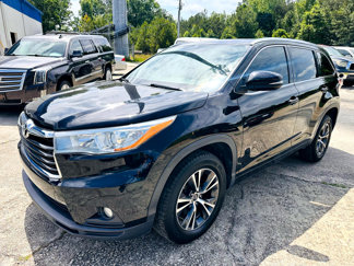 Used 2016 Toyota Highlander XLE image 1