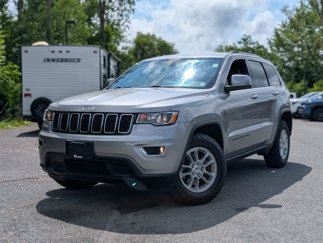 Used 2019 Jeep Grand Cherokee Laredo image 1