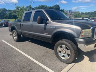 Used 2006 Ford F250 Lariat image 1