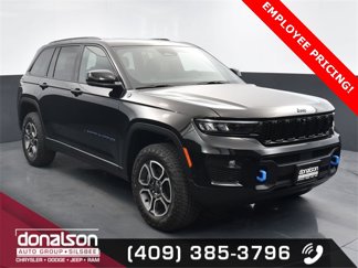 New 2024 Jeep Grand Cherokee Trailhawk w/ Advanced Protech Group II image 1