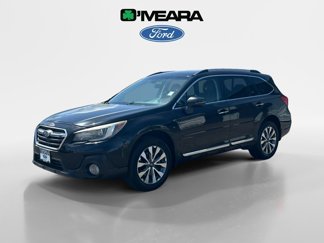 Used 2018 Subaru Outback 3.6R Touring image 1
