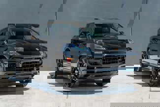 Used 2023 Porsche Cayenne Turbo image 1