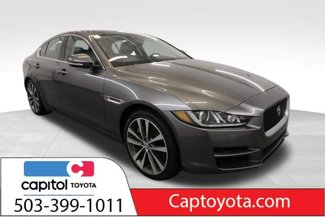 Used 2017 Jaguar XE Prestige image 1