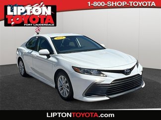 Used 2021 Toyota Camry LE image 1