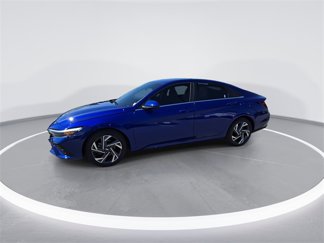 Used 2024 Hyundai Elantra SEL w/ Convenience Package video 4