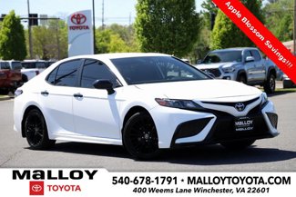 Used 2021 Toyota Camry SE image 1