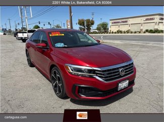 Used 2020 Volkswagen Passat 2.0T R-Line image 1