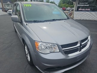 Used 2016 Dodge Grand Caravan SXT image 1