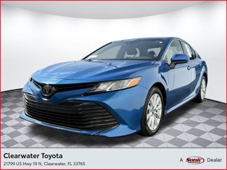 Used 2019 Toyota Camry LE image 1