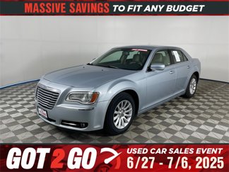 Used 2013 Chrysler 300 w/ Driver Convenience Group image 1