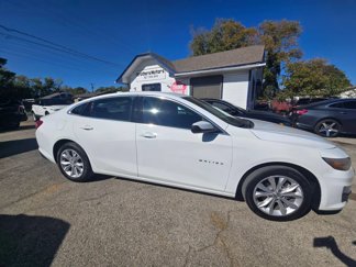 Used 2020 Chevrolet Malibu LT image 1