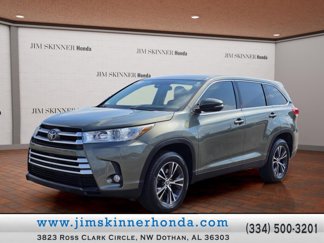 Used 2019 Toyota Highlander LE image 1