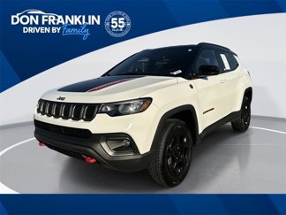 Used 2023 Jeep Compass Trailhawk image 1