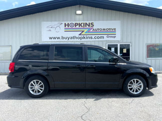 Used 2020 Dodge Grand Caravan SXT image 1