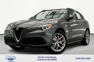 Used 2018 Alfa Romeo Stelvio Ti Sport image 1