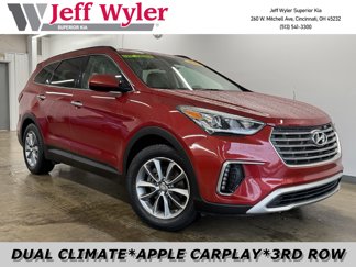 Used 2017 Hyundai Santa Fe SE image 1