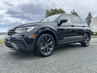 Used 2022 Volkswagen Tiguan SE image 1