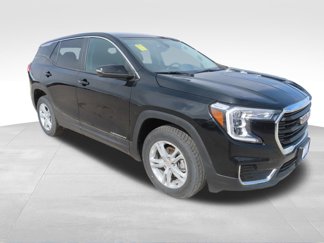 Used 2022 GMC Terrain SLE image 1