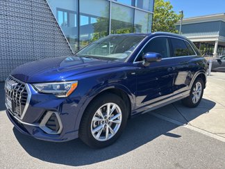 Used 2022 Audi Q3 2.0T Premium w/ Convenience Package image 1