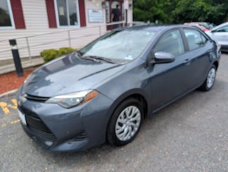 Used 2019 Toyota Corolla LE image 1