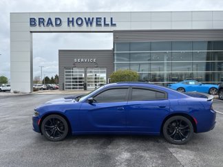 Used 2018 Dodge Charger SXT w/ Blacktop Package image 1