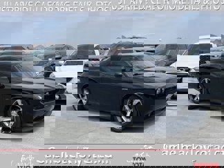 Used 2014 Dodge Challenger R/T image 1