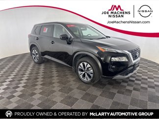 Used 2023 Nissan Rogue SV image 1