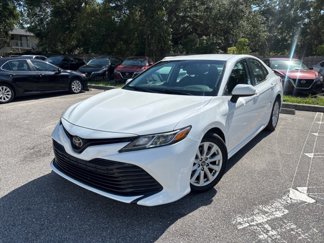 Used 2019 Toyota Camry LE image 1