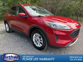 Used 2020 Ford Escape SE image 1