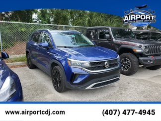 Used 2022 Volkswagen Taos SE w/ Panoramic Sunroof Package image 1