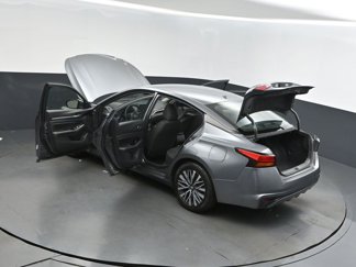 Used 2023 Nissan Altima 2.5 SV video 2