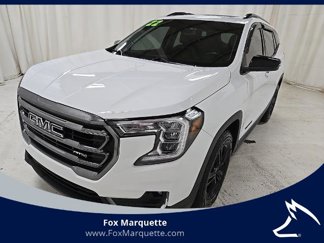Used 2022 GMC Terrain AT4 image 1