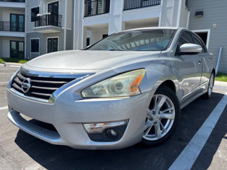 Used 2015 Nissan Altima 2.5 SV w/ Convenience Package image 1