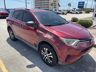 Used 2018 Toyota RAV4 LE image 1
