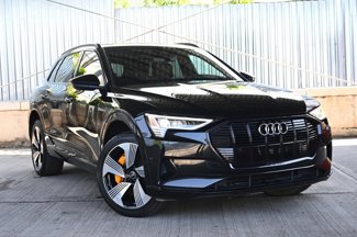 Used 2022 Audi e-tron Premium Plus w/ Premium Plus Package image 1