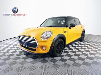 Used 2015 MINI Cooper 4-Door Hardtop image 1