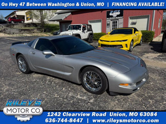 Used 2004 Chevrolet Corvette Coupe image 1