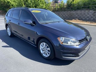 Used 2015 Volkswagen Golf S image 1