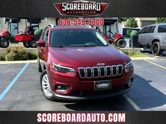 Used 2019 Jeep Cherokee Latitude w/ Cold Weather Group image 1