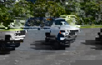Used 2018 Jeep Renegade Altitude image 1