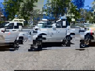 Used 2016 Nissan Frontier PRO-4X image 1