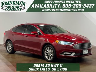 Used 2017 Ford Fusion SE w/ Fusion SE Technology Package image 1